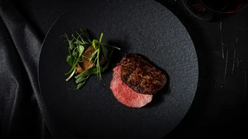 stone-axe-wagyu-steak-01-4000x3601-crop